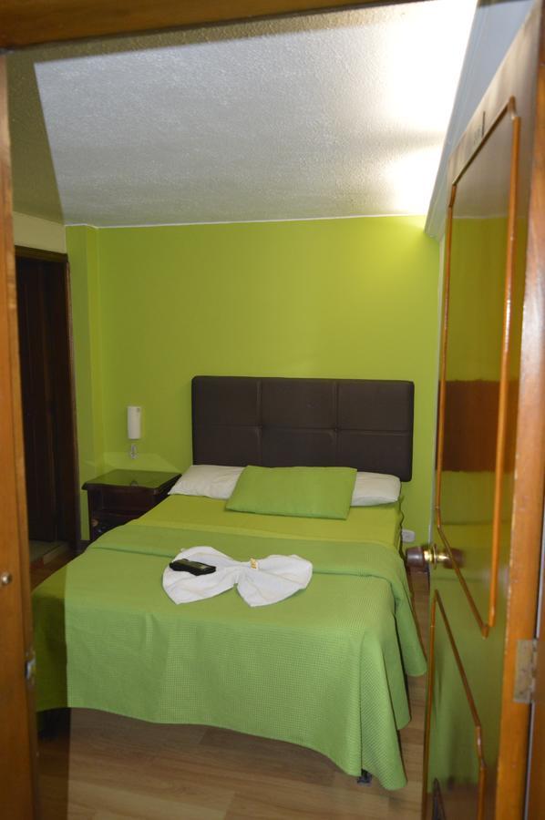 Hotel Las Palmas Fontibon Bogotá Exteriör bild